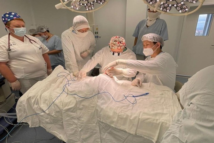 Хирурги удалили новорожденному гигантскую опухоль в Бурятии