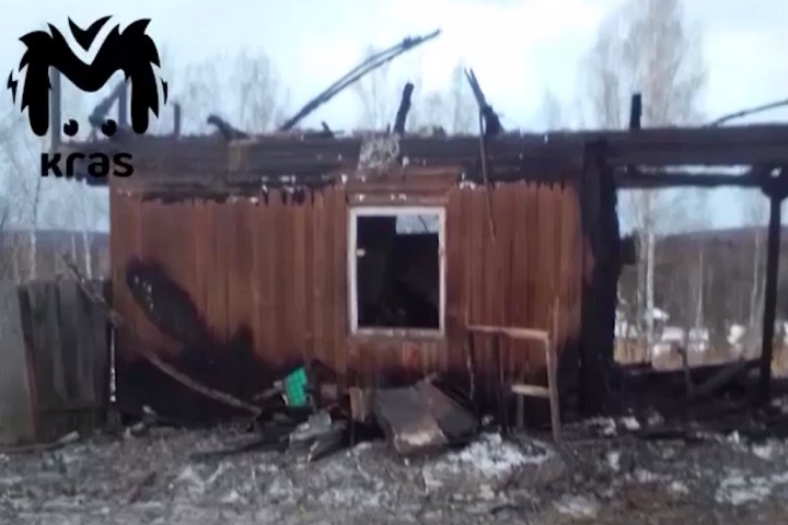 Красноярских школьников подозревают в поджоге дома учителя