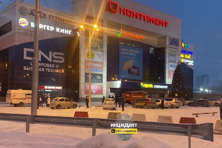 Спецслужбы проверяют сообщения о бомбах в торговых центрах Новосибирска