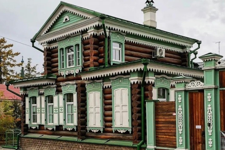 Семья спикера гордумы Иркутска продает свой исторический особняк