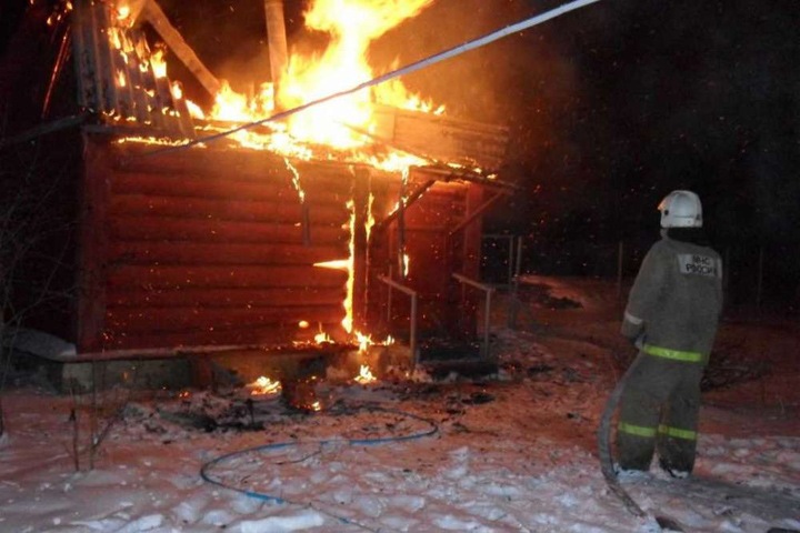 Мужчина пытался заживо сжечь бывшую супругу под Новосибирском