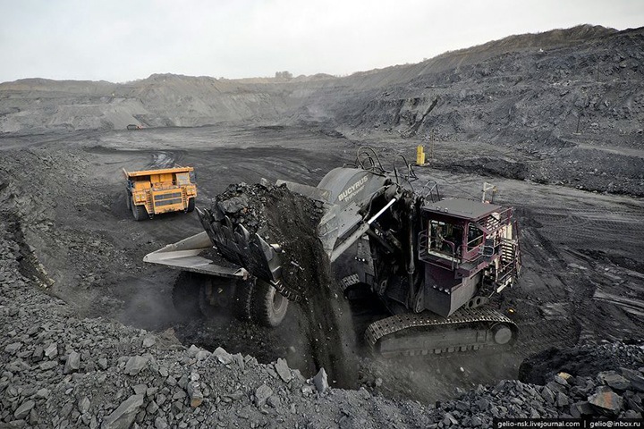 Больше угля стали добывать в Сибири, вырос спрос на услуги психологов. Числа недели