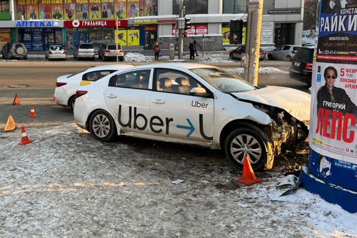 Авария машин Uber и «Яндекс» привела к гибели пенсионера на «зебре» в Новосибирске