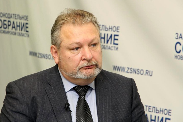Депутат новосибирского заксобрания от ЛДПР решил сложить полномочия
