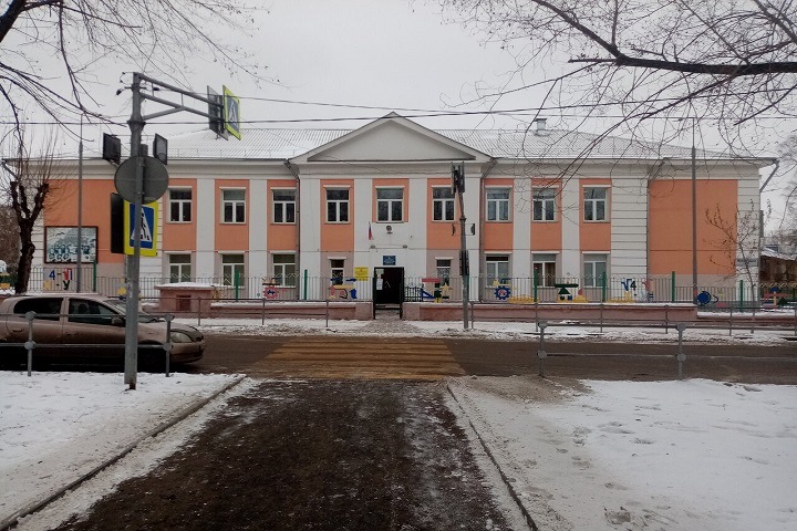 Школы снова массово «заминировали» в Красноярске
