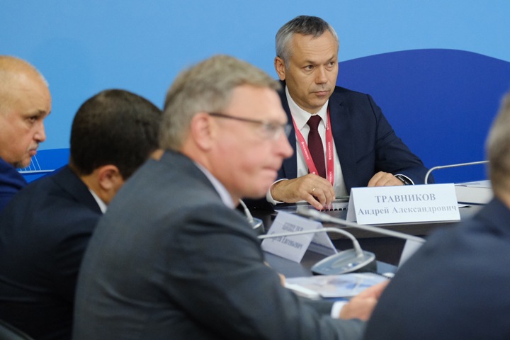 Новосибирский губернатор ушел на самоизоляцию