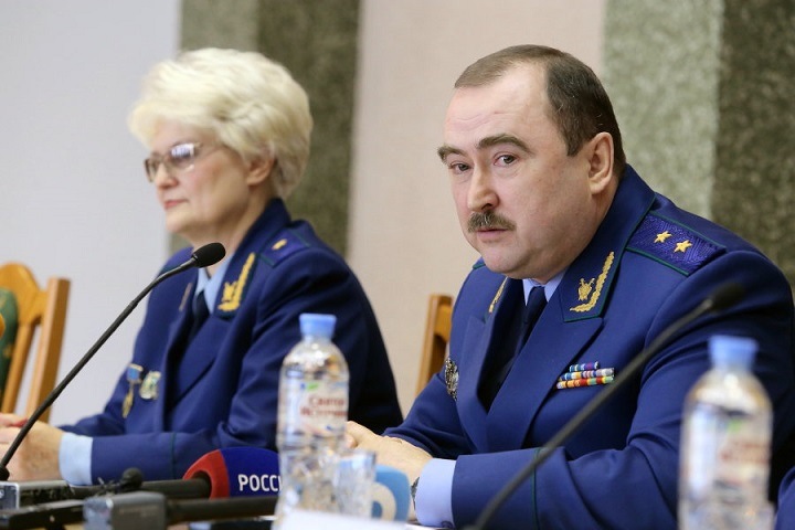 Бывший прокурор Новосибирской области арестован за взятку