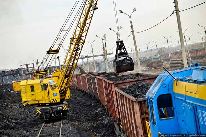 «Критическая ситуация»: кузбасские власти просят проверить РЖД из-за проблем с вывозом угля