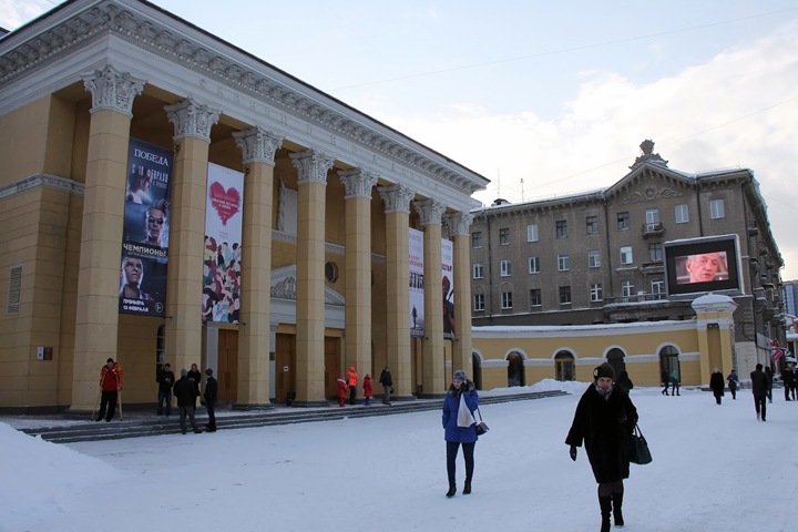 Новосибирская «Победа» прокомментировала скандальную выставку об Украине