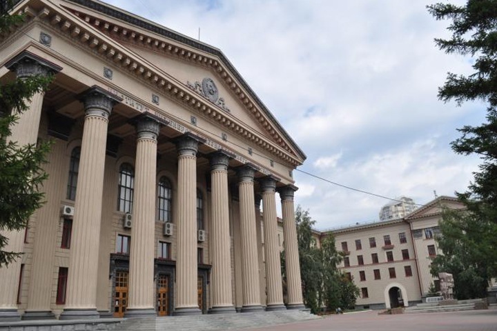 Сотрудникам новосибирского государственного вуза предложили отдать часть зарплаты на Донбасс