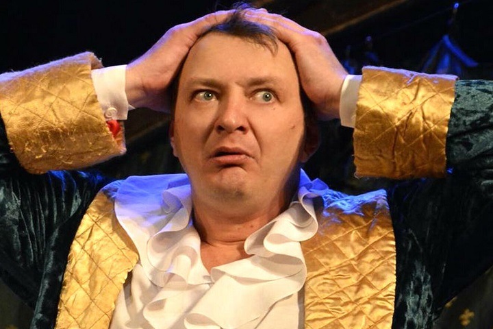 Новосибирская опера позвала обвинявшегося в избиении жены Башарова сыграть царя