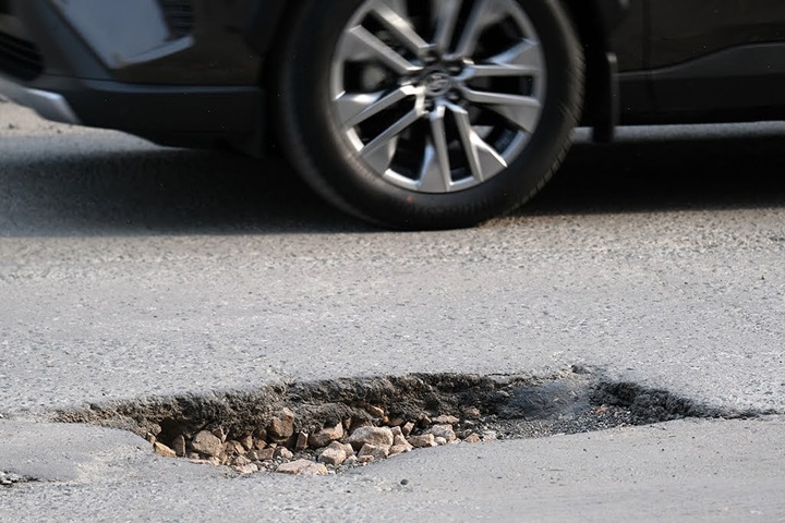 Новосибирский губернатор отметил «вялость» с ремонтом дорог