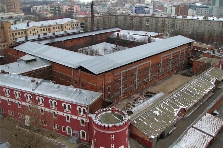 Заключенного, которого могли пытать во «Владимирском централе», вывезли в Сибирь. Он пропал
