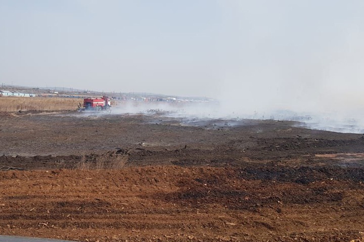 Накопитель отходов комбината группы «Илим» загорелся под Братском