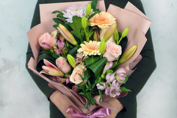 Новосибирское правительство закупает цветочные композиции из Италии и Нидерландов