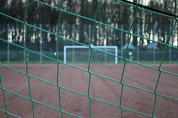 Футбольные ворота убили подростка в Новосибирской области