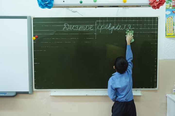 «Признание ДНР и ЛНР» включили в школьную программу в России