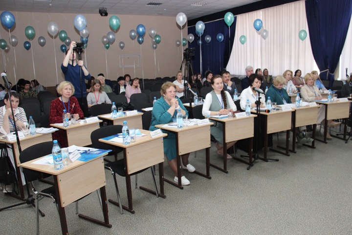 СМИ: новосибирских учителей отправят на Донбасс «волонтерами». Ранее им обещали заплатить