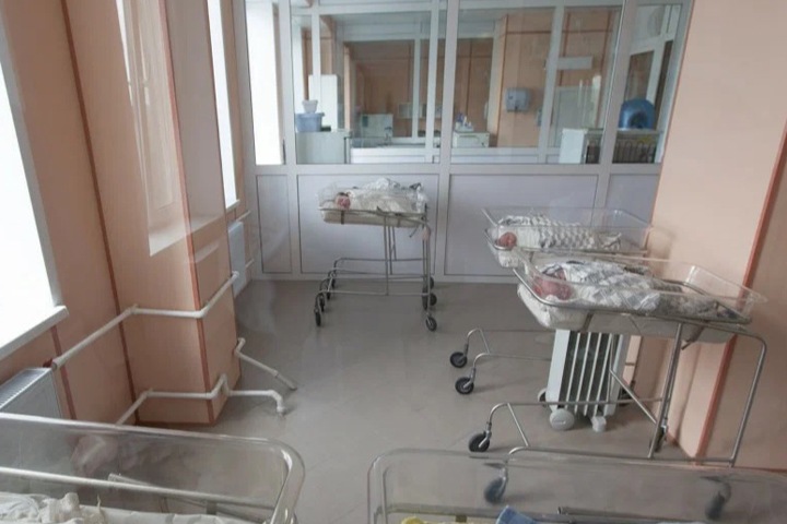 Рождаемость упала в Новосибирской области