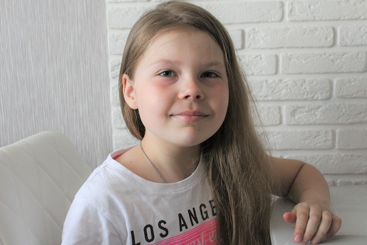 Восьмилетней девочке с сахарным диабетом из Новосибирска нужны датчики для мониторинга глюкозы