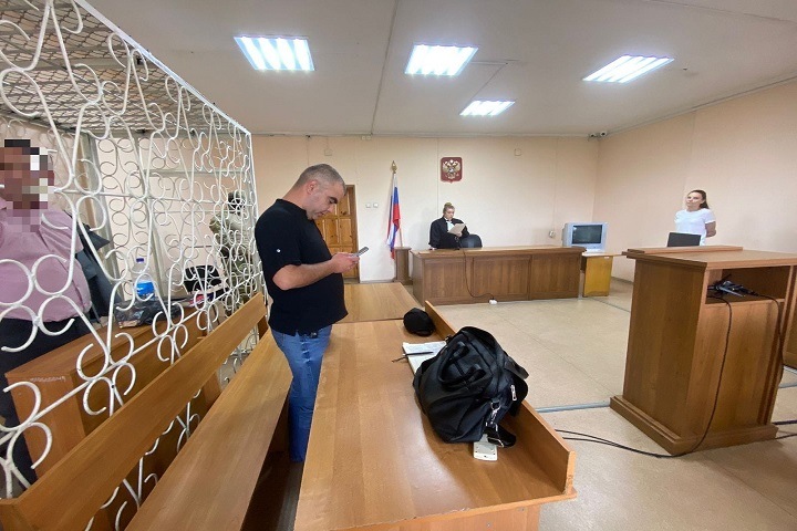 Обвиняемого в получении взятки квартирой замначальника полиции отправили в СИЗО в Забайкалье