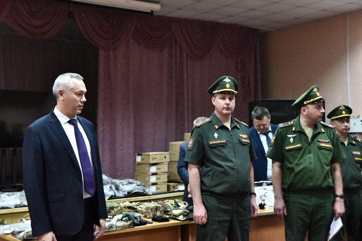 Новосибирский губернатор решил оплатить военные формирования из областного бюджета