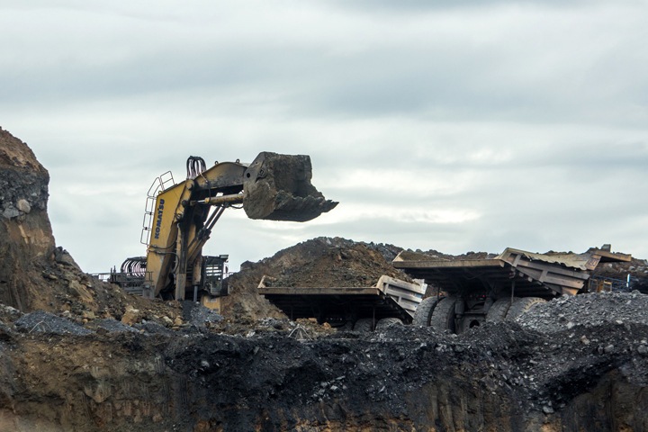 Добыча угля в Кузбассе в июле сократилась более чем на 20%. Ряд предприятий уходит в простой