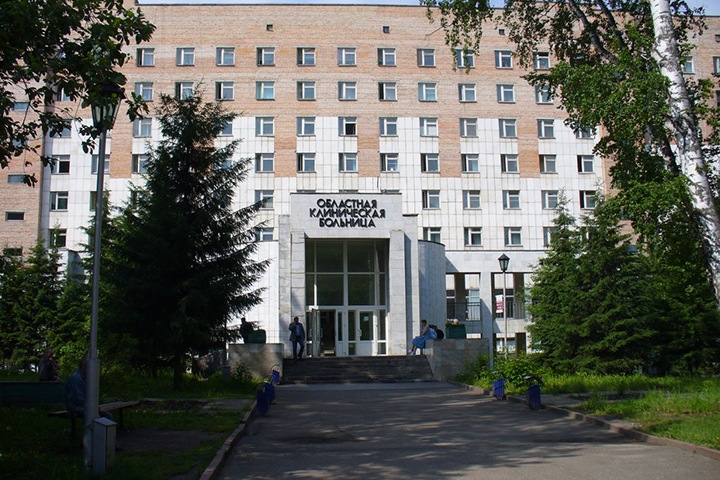 Главу томской облбольницы обвинили в халатности на 17 млн при закупках кислородных станций для ковидного госпиталя
