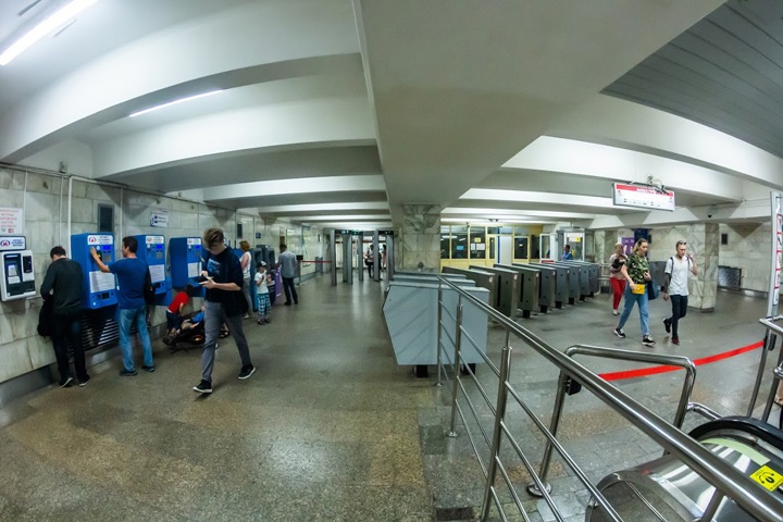 Новосибирское метро просит поднять тарифы на проезд
