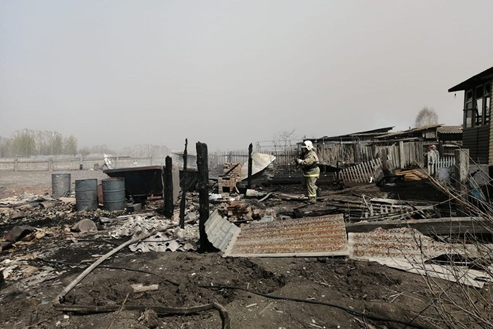 Более 200 пострадавших от майских пожаров в Красноярском крае семей не получили компенсации