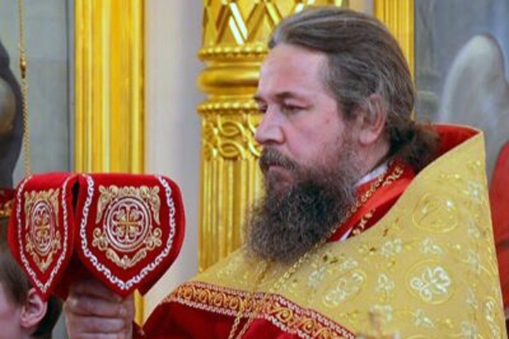 Иркутский священник донес на прихожанина из-за свечей за погибших в «спецоперации» украинцах и россиянах