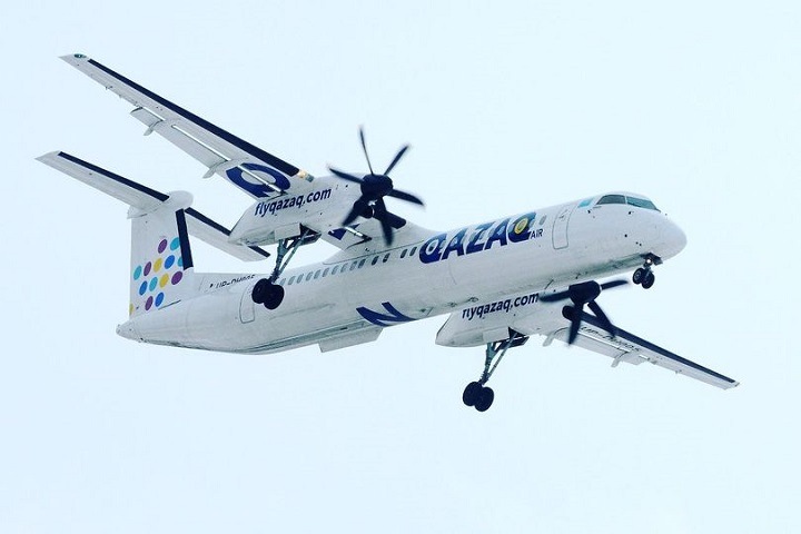 Qazaq Air приостановила полеты из Новосибирска в Казахстан