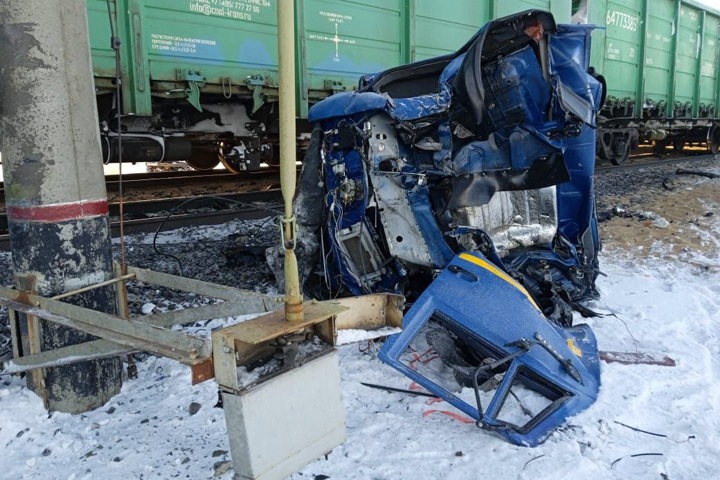 Пассажирские поезда задерживаются из-за аварии на путях в Новосибирской области