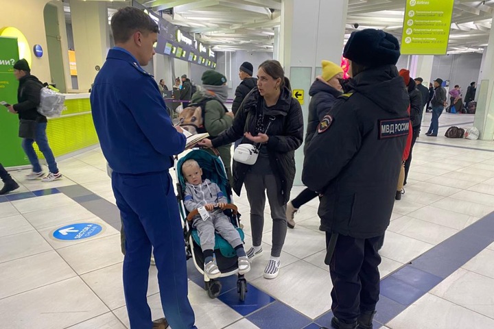 Очередной рейс из Новосибирска задержан почти на сутки
