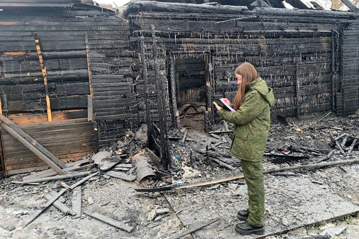 Женщина и двое маленьких детей погибли при пожаре в Красноярском крае
