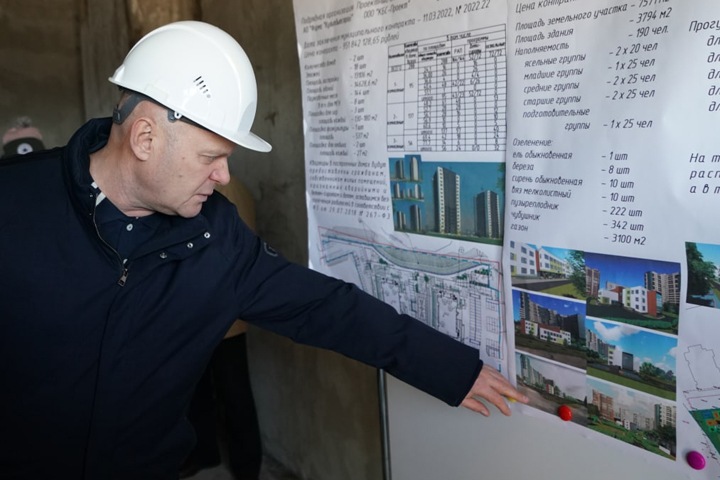 Мэра Красноярска обвинили в строительстве дороги прямо до его особняка за счет бюджета