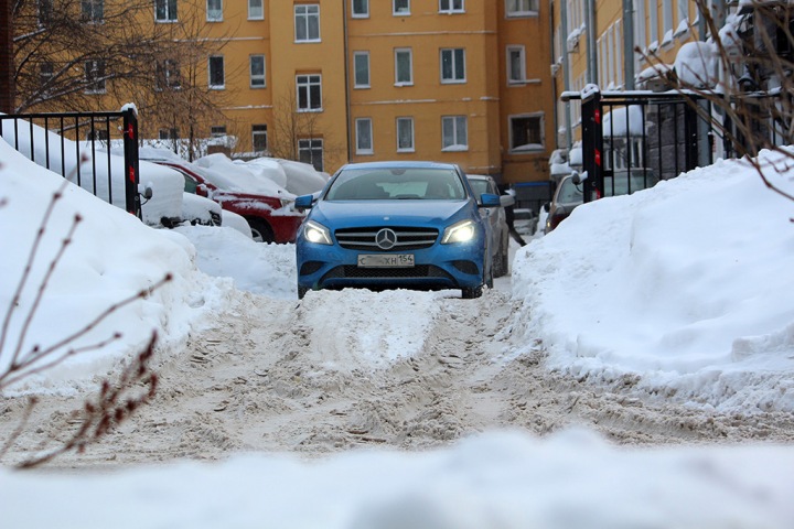 Прокуратура объявила предостережения главам районных администраций Новосибирска из-за снега