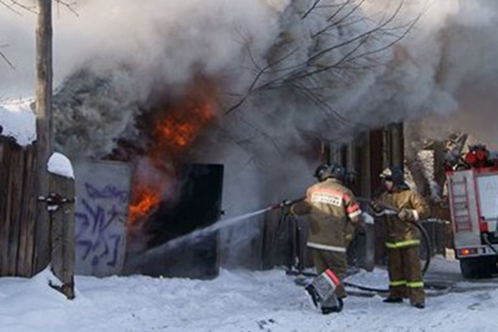 Шесть детей пострадали при новогоднем пожаре в Кызыле