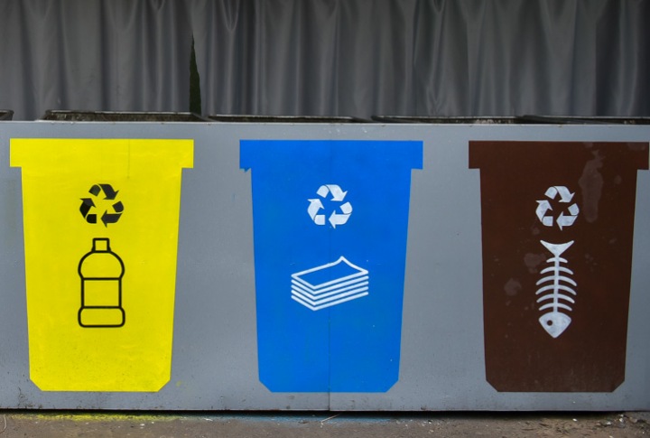 Сохранение экологической системы с помощью мусорных контейнеров
