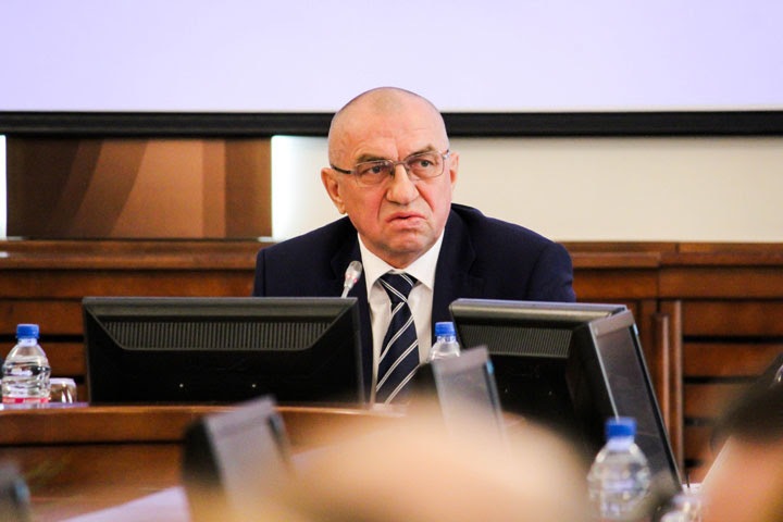 Авторитетный единоросс выступил против отмены выборов мэра Новосибирска