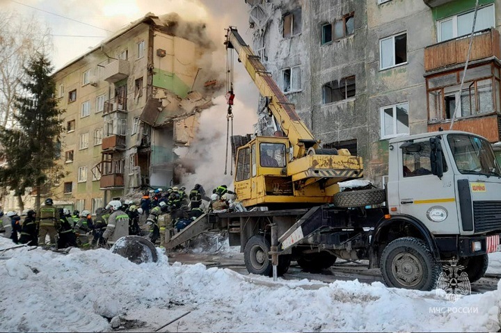Пострадавший при взрыве газа дом в Новосибирске восстанавливать не будут