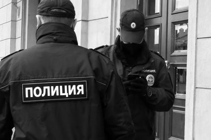 Дело новосибирских полицейских о халатности, которая могла привести к убийству девушки, закрыли