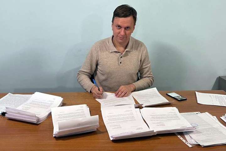 Депутат пойдет в суд из-за отказа мэра Новосибирска обсудить с ним референдум по возвращению прямых выборов
