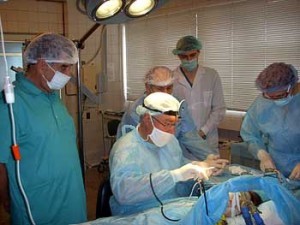 Больница выплатила 112 тысяч рублей пострадавшей, которая из-за врачебной ошибки перенесла 21 операцию