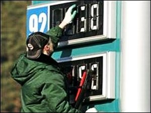 Цены на бензин в Иркутске подскочили из-за поломки на Ангарской нефтехимической компании