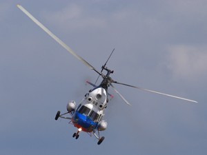 Вертолет, на борту которого находились семь человек, пропал в Томской области