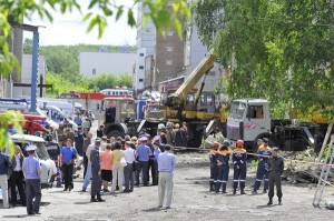 Три человека погибли при обрушении офисного здания в Красноярске 