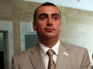 Причина отсутствия на работе обвиняемого по уголовному делу вице-мэра Новосибирска Солодкина - болезнь  