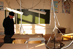 Потолок обрушился в одной из школ Томска  