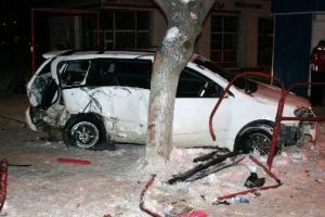 Пьяный водитель сбил шесть человек на остановке в Иркутске